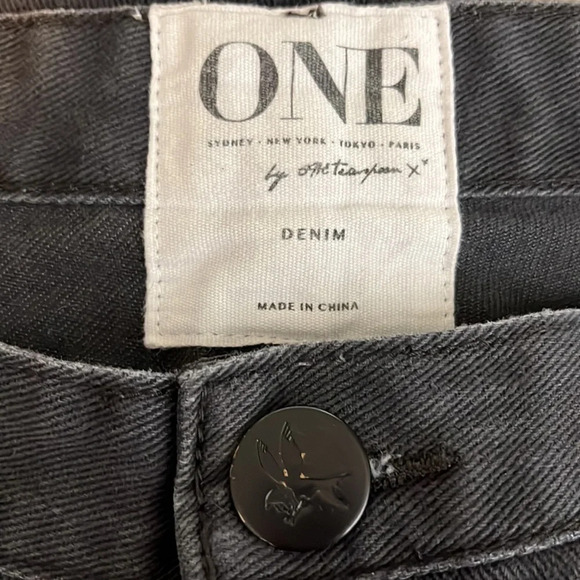 One Teaspoon Trashed Free Birds in Vintage Black with Ankle Zips - Size 2 (US) - Picture 7 of 11